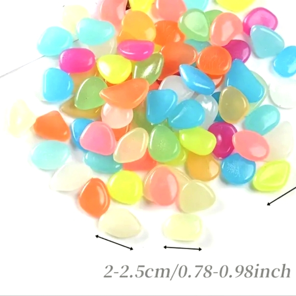 Glow In The Dark Rocks / Luminous Pebbles - Picture 2 of 3